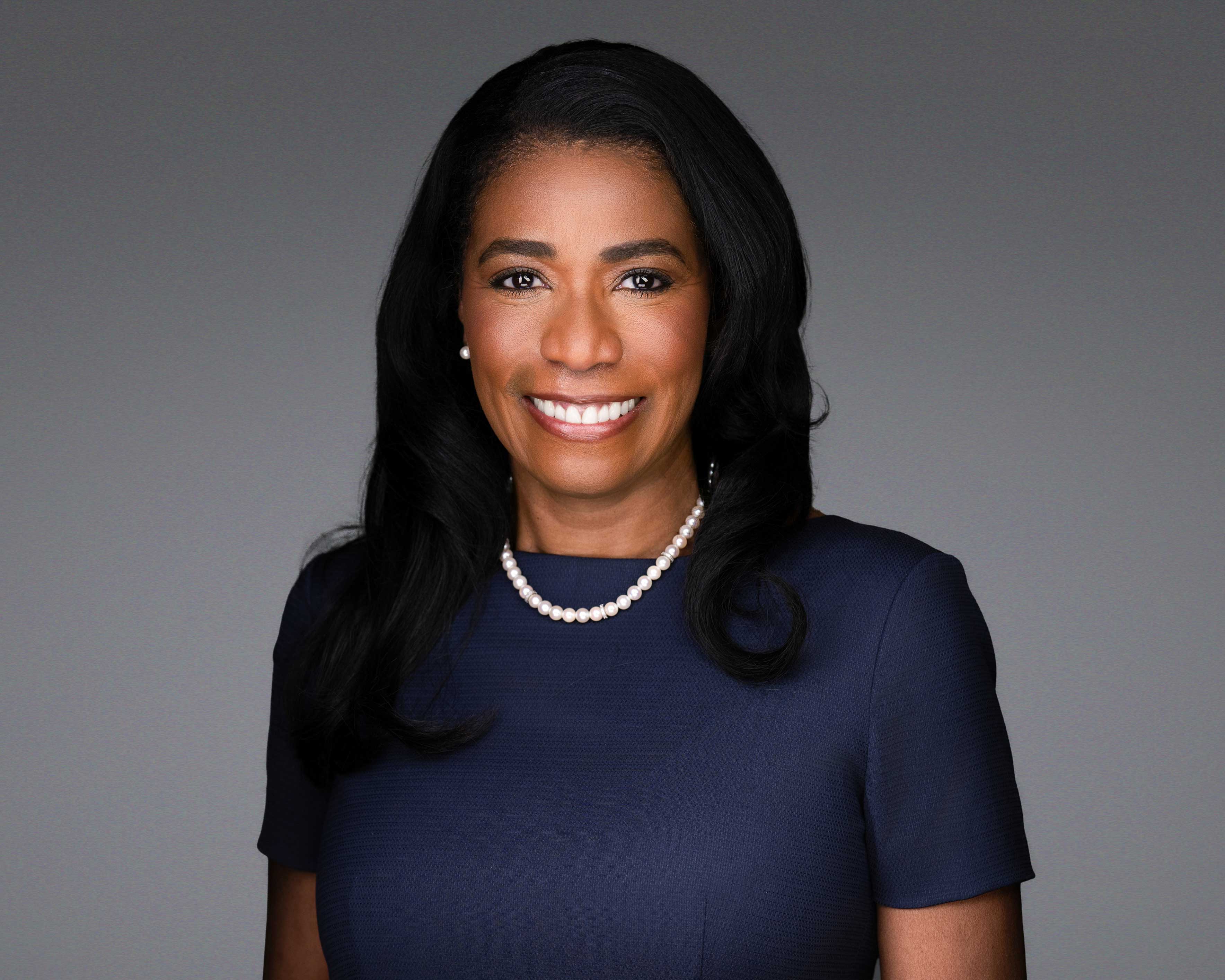 Headshot of Marlene Mitchell Gordon